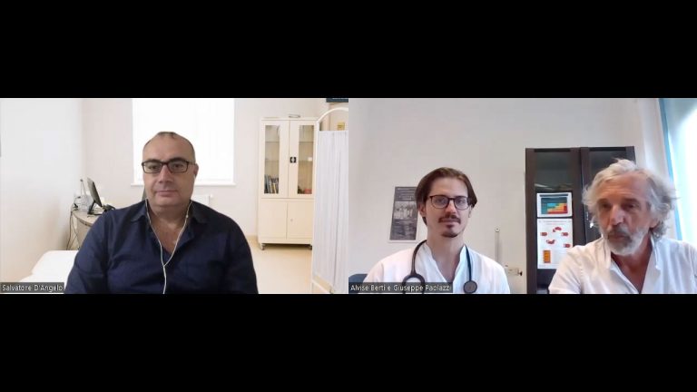 Qual è il ruolo dell’anti-TNF alfa nel bloccare la progressione radiografica in SpA assiale?